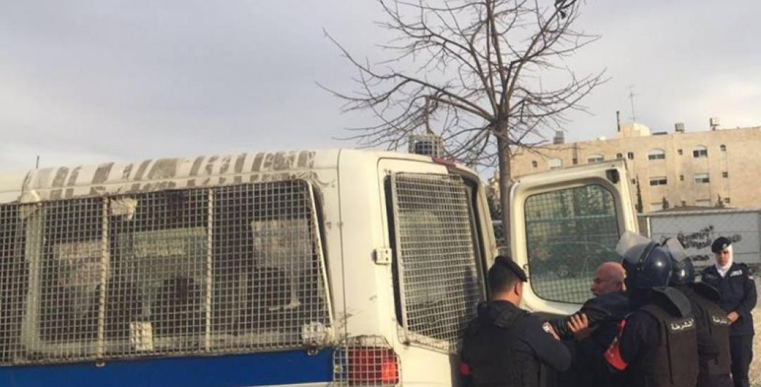 Jordan: 57-year-old Mahdi Suleiman forced to forfeit his right to assembly after protesting against the detention of his son